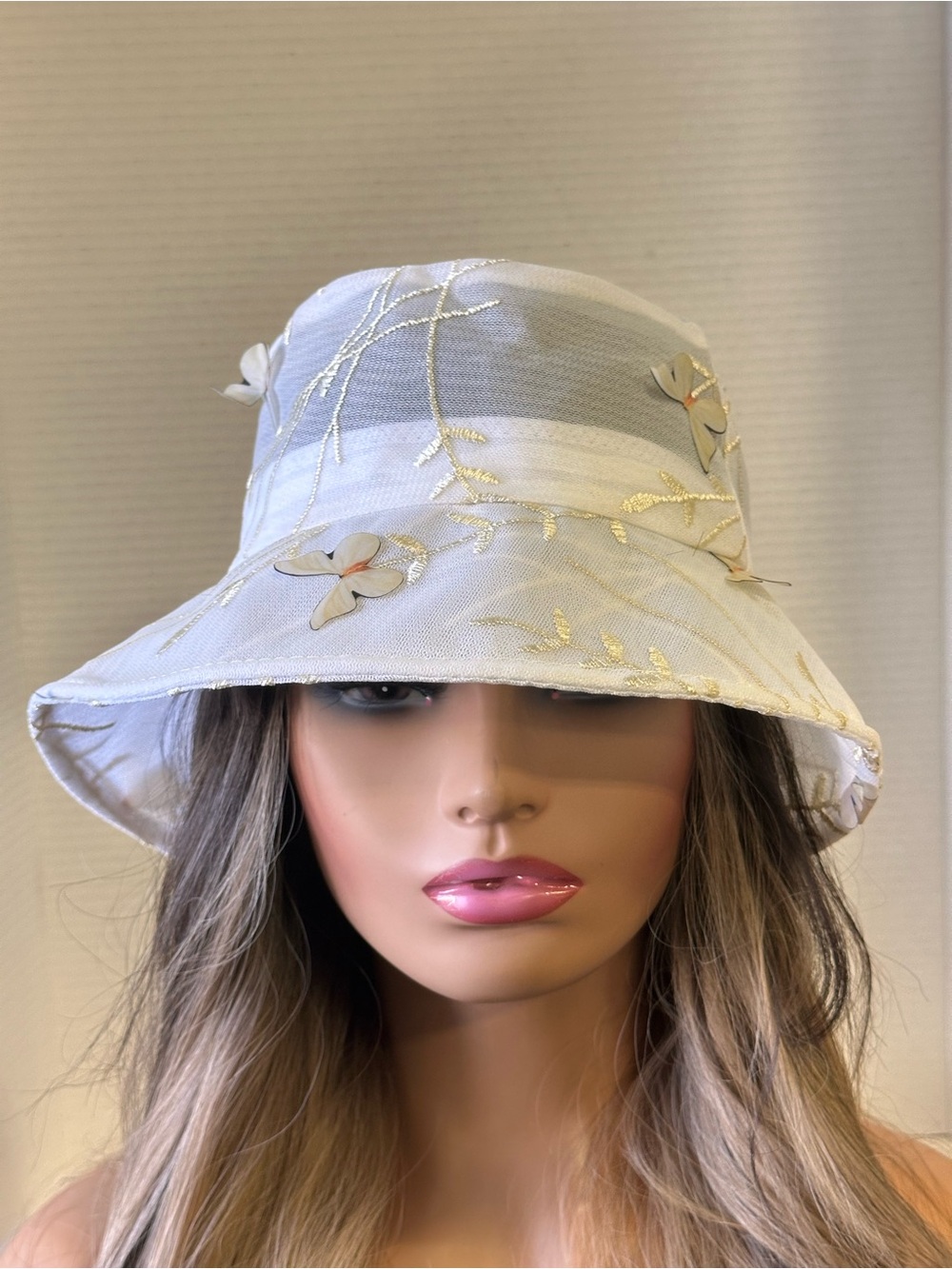 Women’s White Bucket Hat with 3D butterfly and Embroidery  branch guides